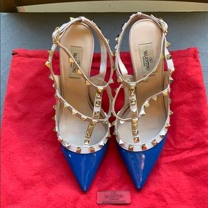 100% AUTHENTIC VALENTINO ROCKSTUD